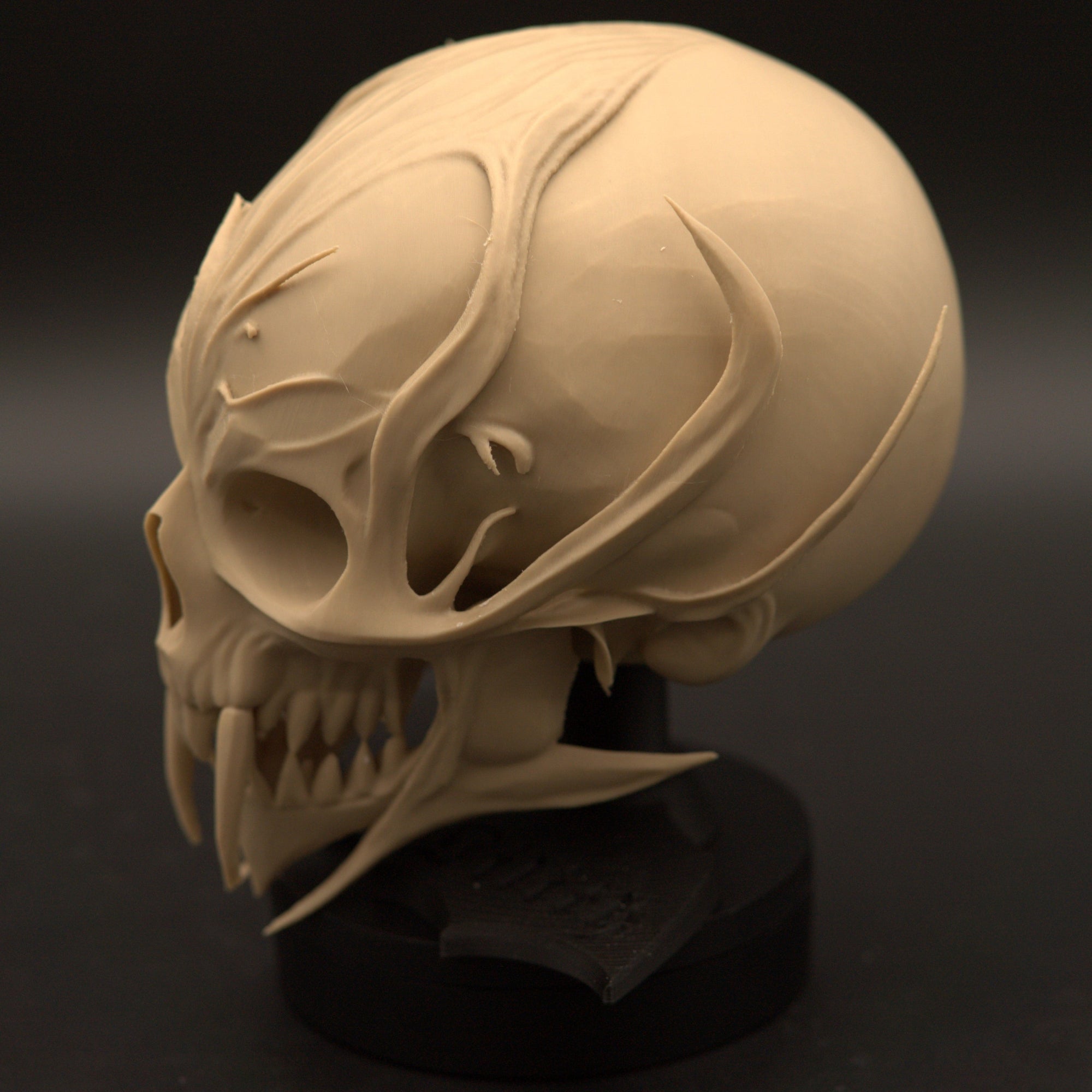 Lilith skull side